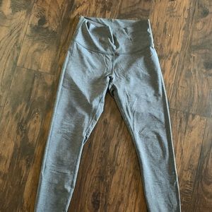 Grey lululemon wonderunder leggings